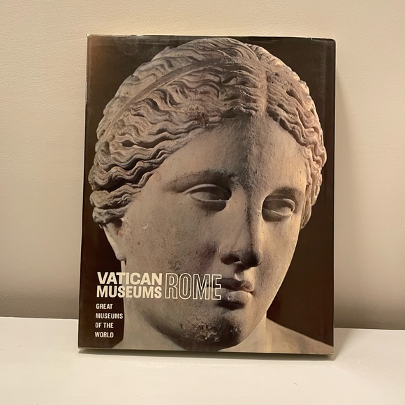 Vatican Museums Rome Art Book - Picture 2 of 6